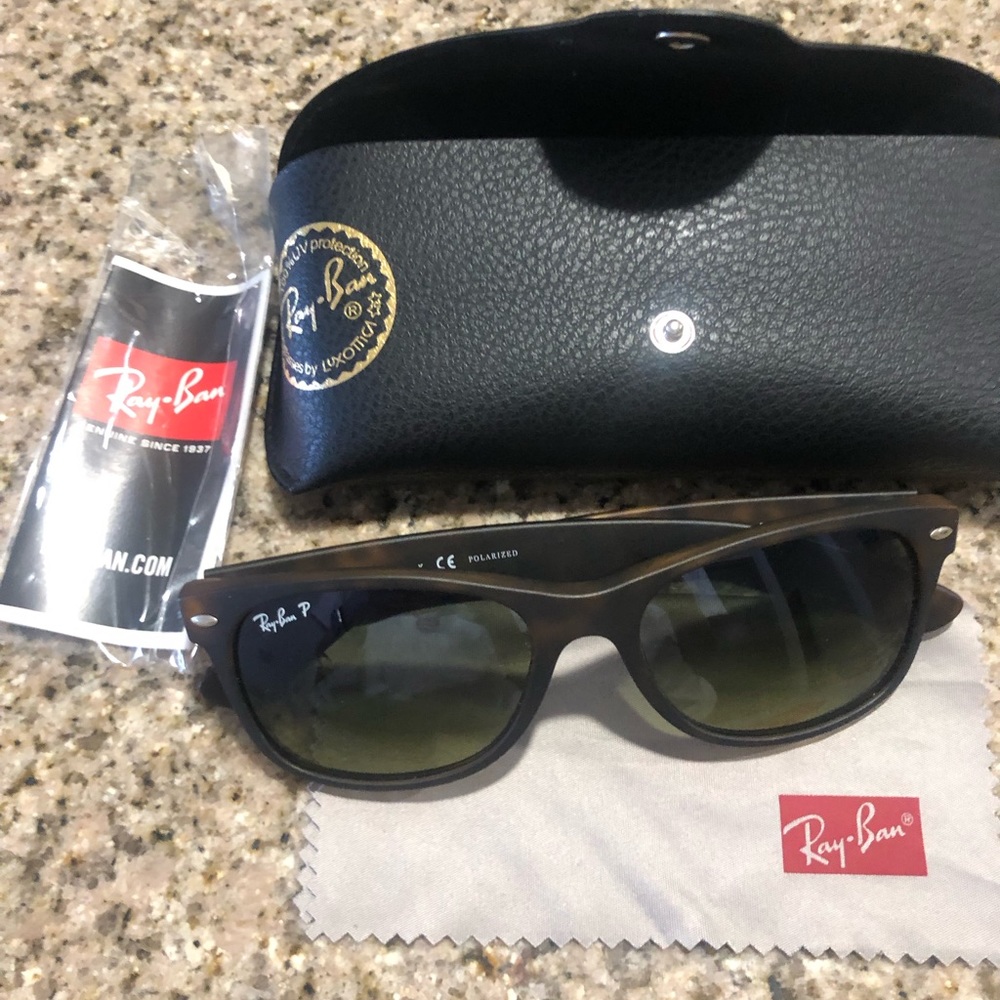 Ray Ban New Wayfarer Sunglasses